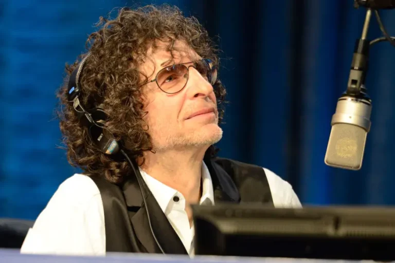 190514-howard-stern-2