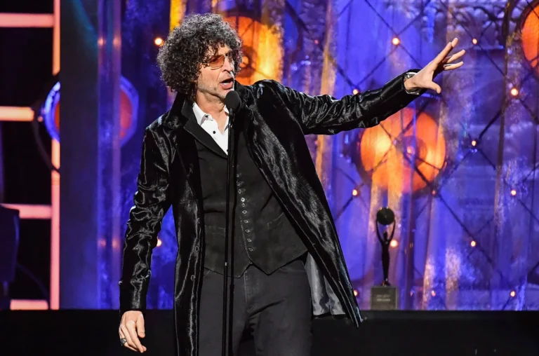 Howard-Stern-rock-and-roll-hall-of-fame-speach-2018-billboard-1548