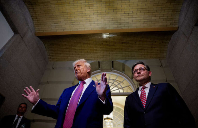 2025_0521-trump-johnson-800x519